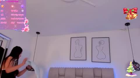 hanna__evans_ online show from 17, 12, 2025