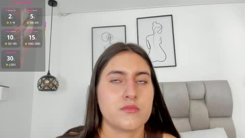 hanna__evans_ online show from 11, 4, 2026