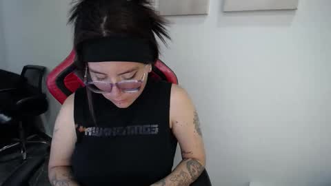 Snapshot of hanna_hot77 chatting on 14, 3, 2026 mara online show from 14, 3, 2026