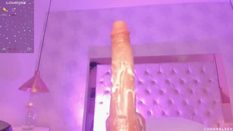 Snapshot of hanna_lee02 chatting on 22, 1, 2025 Hanna Lee online show from 22, 1, 2025