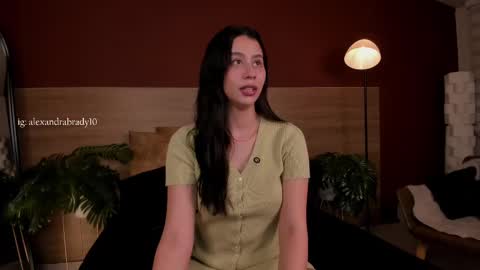 Hannah online show from 4, 11, 2025