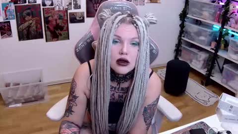 Hannah online show from 19, 10, 2025