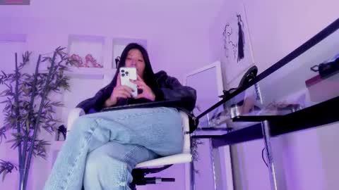 Snapshot of hannah_hcb chatting on 24, 6, 2026 HANNAH HOWELL online show from 24, 6, 2026