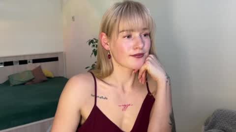 hannah levis  online show from 4, 4, 2026