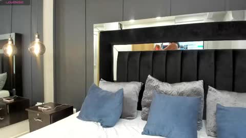 Hannah Milton online show from 18, 12, 2025