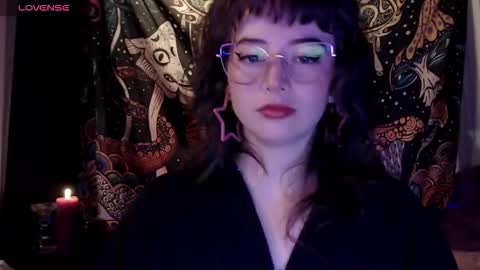 Snapshot of hannah_valhalla chatting on 6, 11, 2025 Hannah online show from 6, 11, 2025