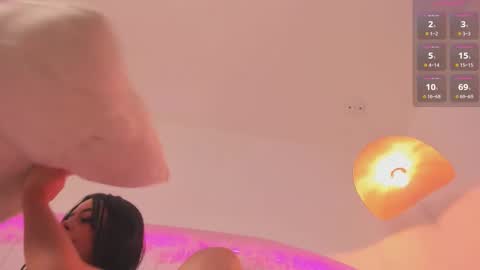 hannah  online show from 19, 12, 2025