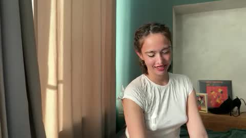 hannahinto online show from 17, 4, 2026