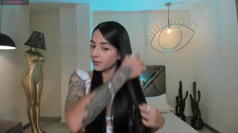 Snapshot of hannahjamesx chatting on 5, 12, 2024 HANNAH J online show from 5, 12, 2024