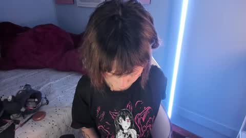 Snapshot of hannahpage chatting on 8, 5, 2026 Hannah online show from 8, 5, 2026