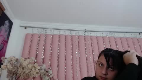 Hanna Venza online show from 4, 2, 2026