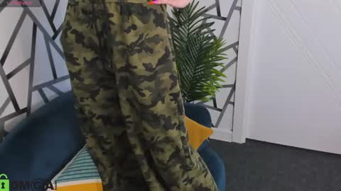 Snapshot of hannakoch chatting on 5, 8, 2026 Hanna online show from 5, 8, 2026