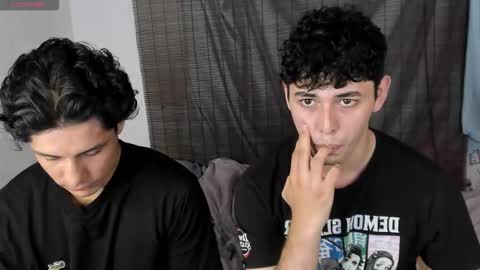 Snapshot of hans_andres17 chatting on 13, 12, 2025 hans and andres online show from 13, 12, 2025