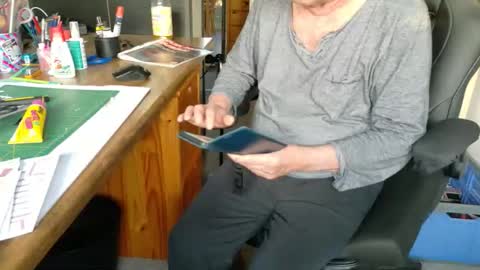 Snapshot of hansi63 chatting on 27, 5, 2026 charly online show from 27, 5, 2026