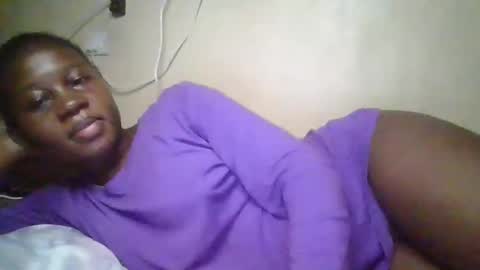 Snapshot of happy_dimple chatting on 4, 10, 2025 happy_dimple online show from 4, 10, 2025