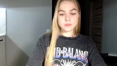 Snapshot of happy_fox_ chatting on 9, 12, 2024 happy_fox_ online show from 9, 12, 2024