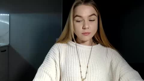 Snapshot of happy_fox_ chatting on 9, 2, 2025 happy_fox_ online show from 9, 2, 2025