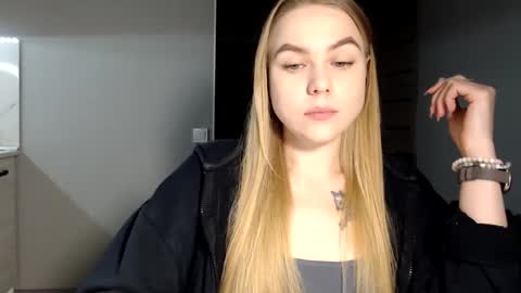 Snapshot of happy_fox_ chatting on 17, 2, 2025 happy_fox_ online show from 17, 2, 2025