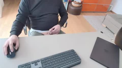 Snapshot of happybugger chatting on 28, 3, 2026 Cum for you online show from 28, 3, 2026