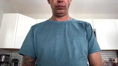 Snapshot of happycock04200 chatting on 20, 4, 2026 happycock04200 online show from 20, 4, 2026