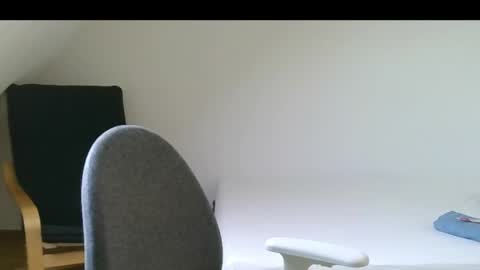 Snapshot of happysierra chatting on 9, 4, 2026 Harry online show from 9, 4, 2026