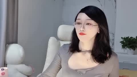 Daisy online show from 5, 3, 2025