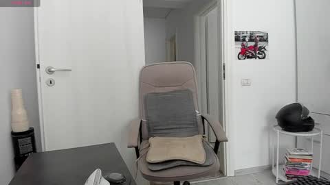 Snapshot of hard_chriss chatting on 1, 7, 2026 Hard Cock online show from 1, 7, 2026