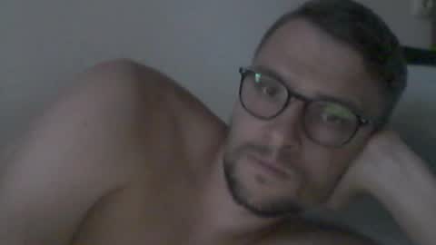 Snapshot of hardboylovemilfmoom chatting on 15, 7, 2026 hardboylovemilfmoom online show from 15, 7, 2026