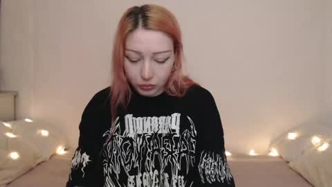 Snapshot of hardcore_x chatting on 8, 5, 2026 Emily online show from 8, 5, 2026