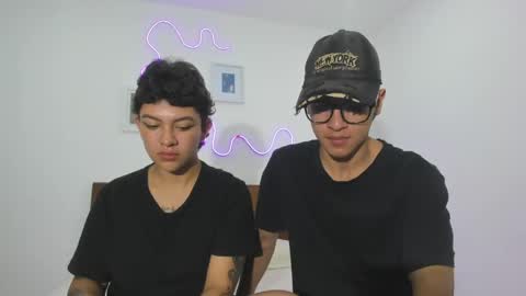 kade and demi independent models online show from 18, 4, 2026