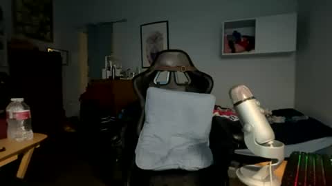 Snapshot of harddmikee chatting on 8, 7, 2026 harddmikee online show from 8, 7, 2026