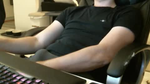 hardfucklover1 online show from 18, 12, 2025