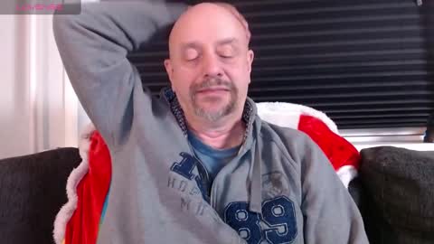 MrLazy online show from 4, 1, 2025