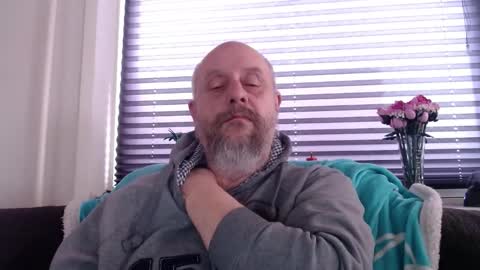 MrLazy online show from 16, 2, 2026