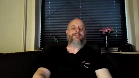 Snapshot of hardmrlazy chatting on 20, 4, 2026 MrLazy online show from 20, 4, 2026