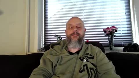 Snapshot of hardmrlazy chatting on 21, 5, 2026 MrLazy online show from 21, 5, 2026