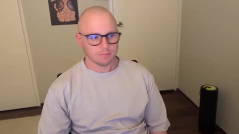 Snapshot of hardon911 chatting on 3, 10, 2025 Stand Lee online show from 3, 10, 2025