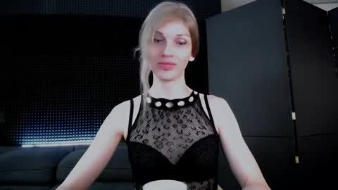 Snapshot of hardy_green chatting on 28, 10, 2025 Miss Hardy online show from 28, 10, 2025