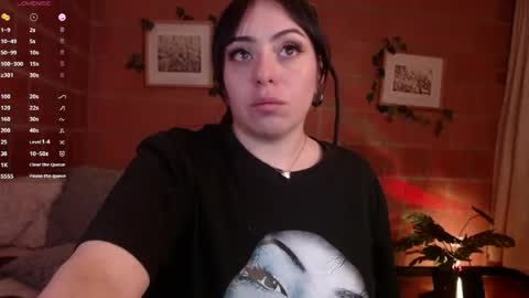 Snapshot of harmonyy01 chatting on 17, 5, 2026 Harmony Please help me to reach 100 thumbs up online show from 17, 5, 2026