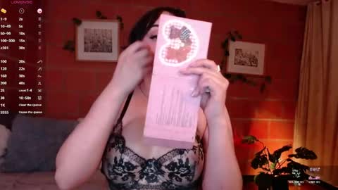 Snapshot of harmonyy01 chatting on 27, 5, 2026 Harmony Please help me to reach 100 thumbs up online show from 27, 5, 2026
