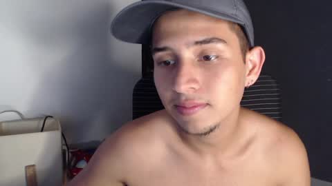 Snapshot of harold_18_ chatting on 21, 4, 2026 harold_18_ online show from 21, 4, 2026