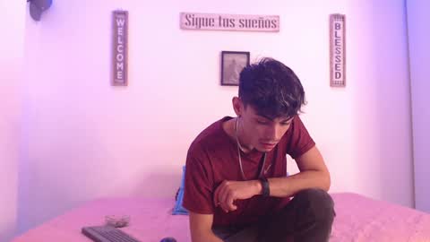 Snapshot of harrythomson1 chatting on 15, 12, 2024 harry thomson online show from 15, 12, 2024