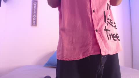 Snapshot of harrythomson1 chatting on 23, 12, 2024 harry thomson online show from 23, 12, 2024