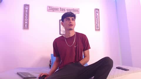 Snapshot of harrythomson1 chatting on 26, 12, 2024 harry thomson online show from 26, 12, 2024