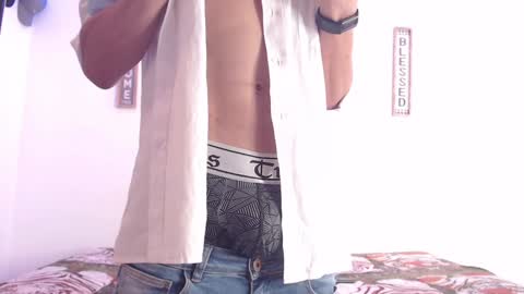 Snapshot of harrythomson1 chatting on 22, 1, 2025 harry thomson online show from 22, 1, 2025