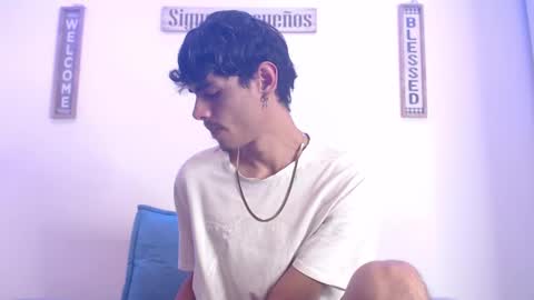 Snapshot of harrythomson1 chatting on 18, 2, 2025 harry thomson online show from 18, 2, 2025