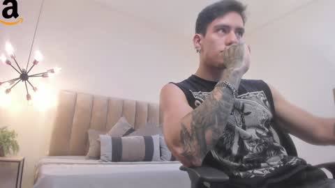 Snapshot of harryy_joness chatting on 3, 12, 2024 Harry Jones online show from 3, 12, 2024