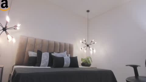 Snapshot of harryy_joness chatting on 15, 12, 2024 Harry Jones online show from 15, 12, 2024