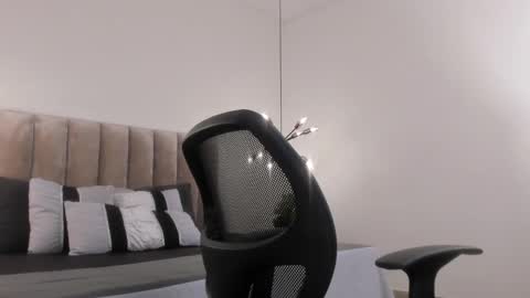 Snapshot of harryy_joness chatting on 22, 2, 2025 Harry Jones online show from 22, 2, 2025