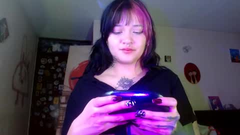 Snapshot of harypeath_ chatting on 27, 4, 2026 Im Emily and I could be the love of your life online show from 27, 4, 2026
